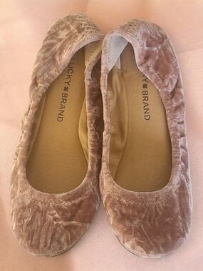 Lucky Brand Dusty Pink Velvet Ballet Flats
